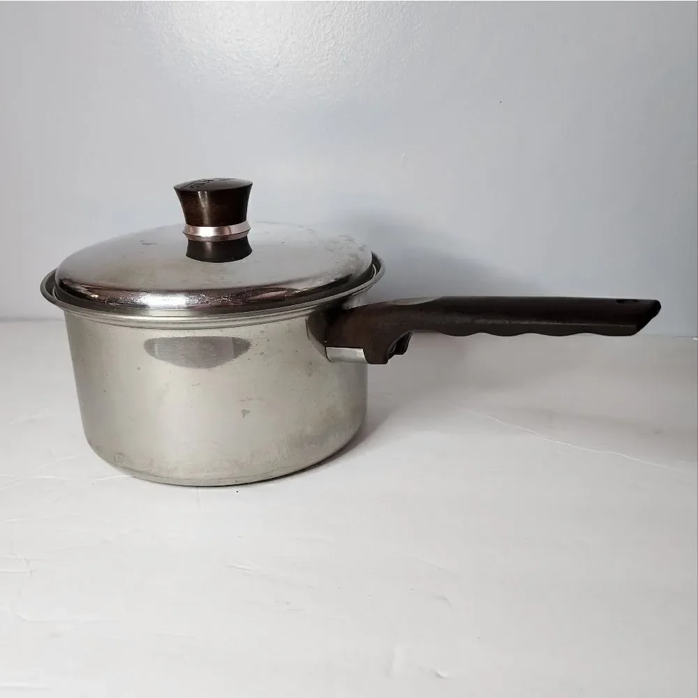 West Bend vintage aluminum pan pot with lid